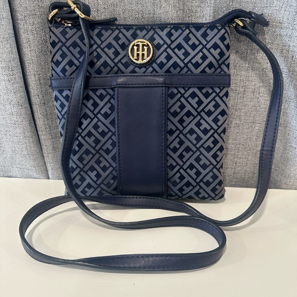Tommy Hilfiger Blue Geometric Crossbody Bag